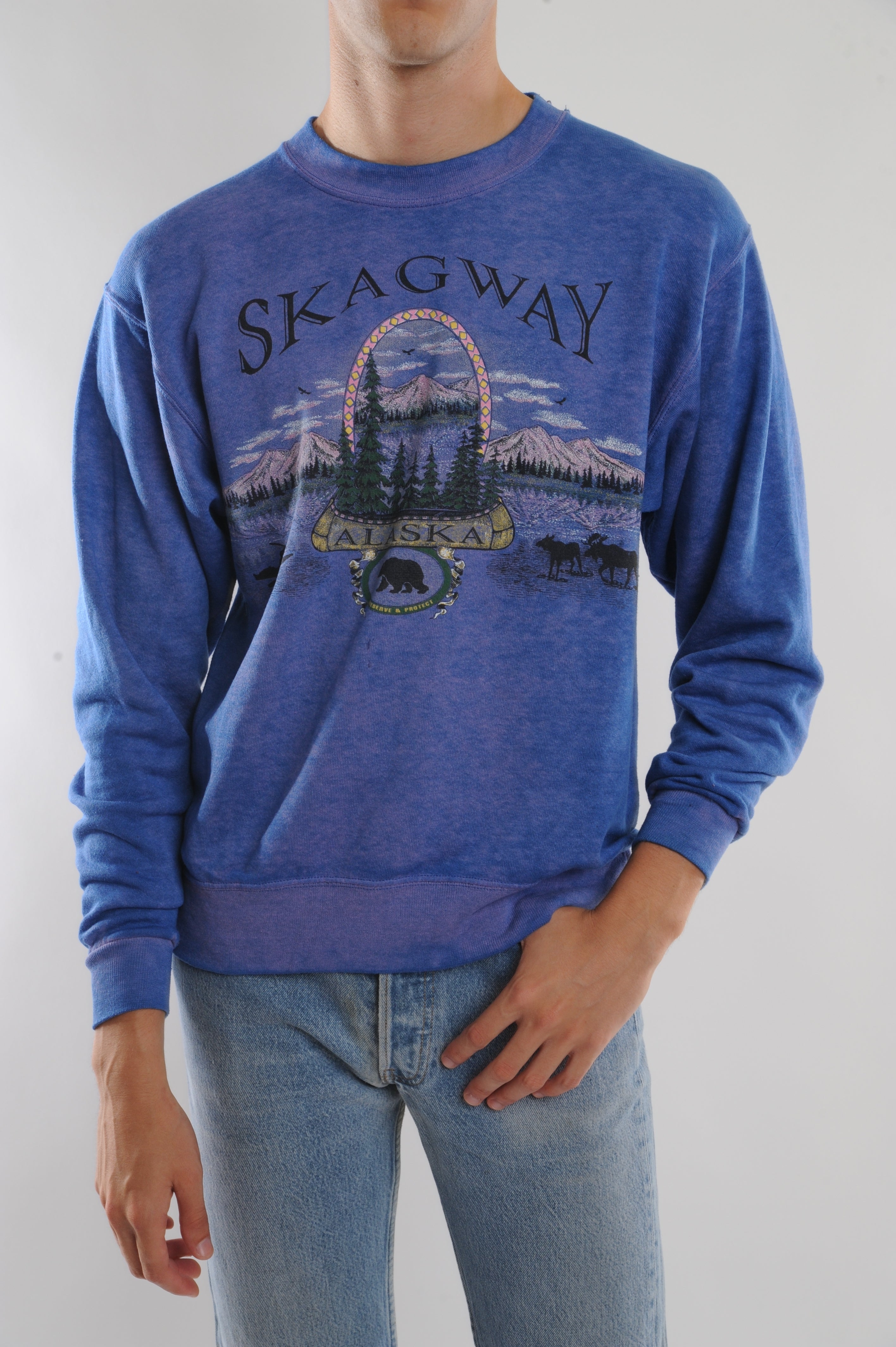 Maine Souvenirs TeesAndTankYou Arch Maine Sweatshirt - Unisex Vintage College Style Fleece Crewneck Tambola Game Set