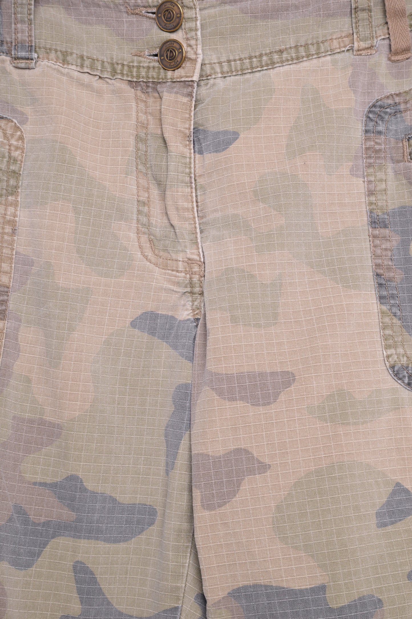 Y2K Low Rise Camo Capris
