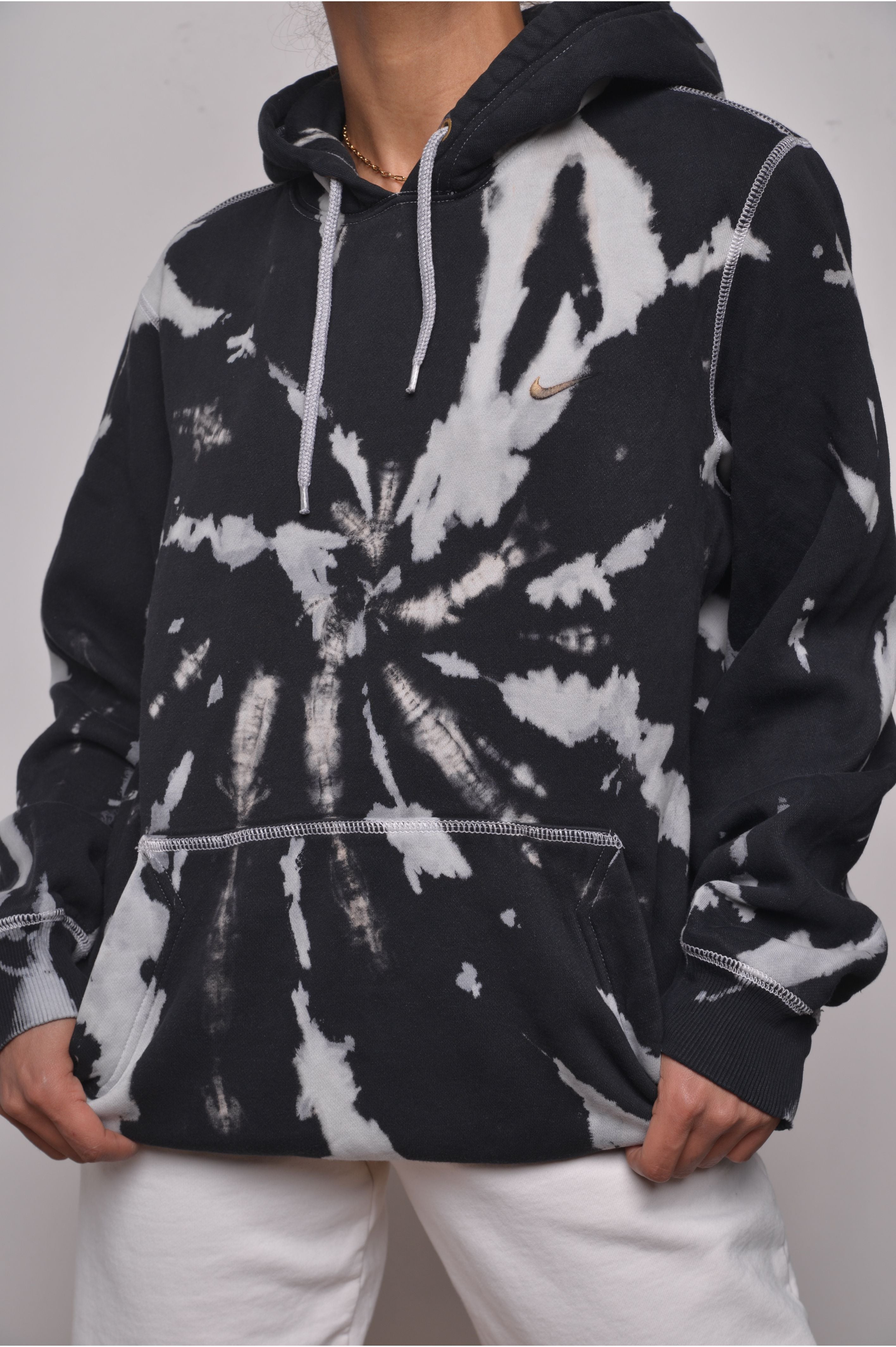 nike tie dye sweatshirts